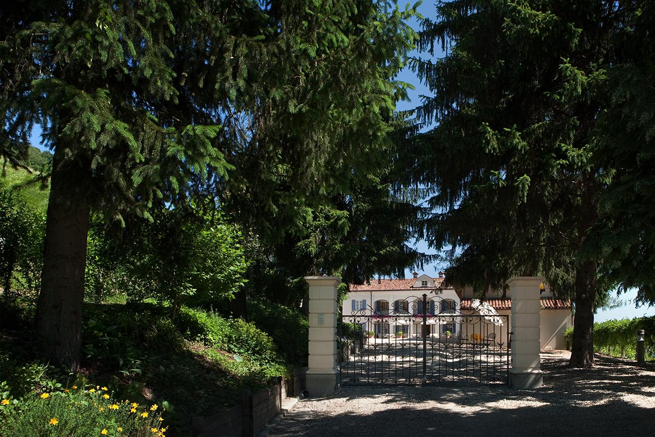 Marcarini Agriturismo Neviglie Екстер'єр фото