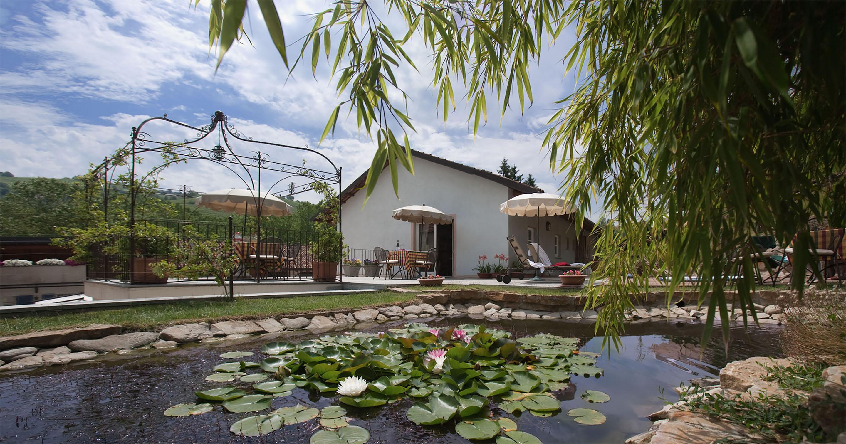 Marcarini Agriturismo Neviglie Екстер'єр фото